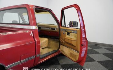 Chevrolet-C10-1987-Apple-Red-Doe-Skin-Tan-46