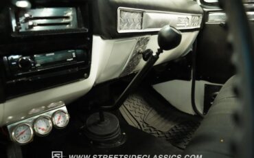 Chevrolet-C30-1973-White-Black-15