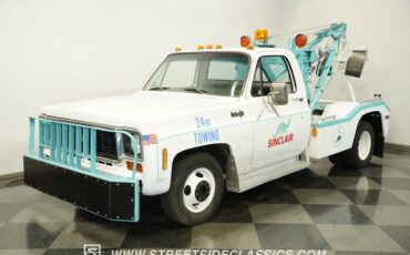 Chevrolet-C30-1973-White-Black-19