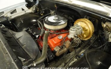 Chevrolet-C30-1973-White-Black-42