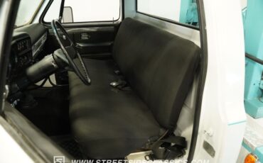 Chevrolet-C30-1973-White-Black-8