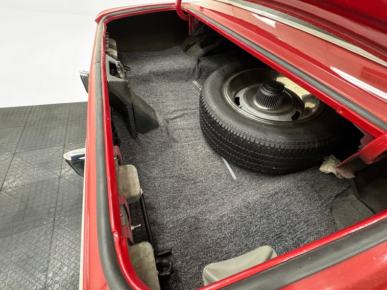 Chevrolet-Camaro-1967-Bolero-Red-Black-28