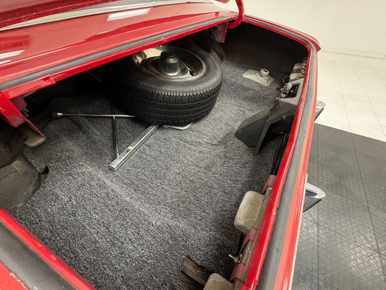 Chevrolet-Camaro-1967-Bolero-Red-Black-37