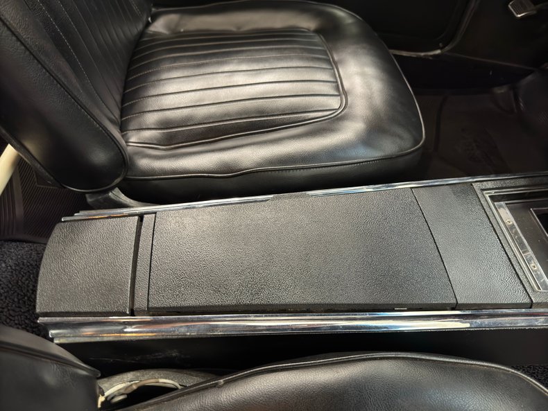 Chevrolet-Camaro-1967-Bolero-Red-Black-45