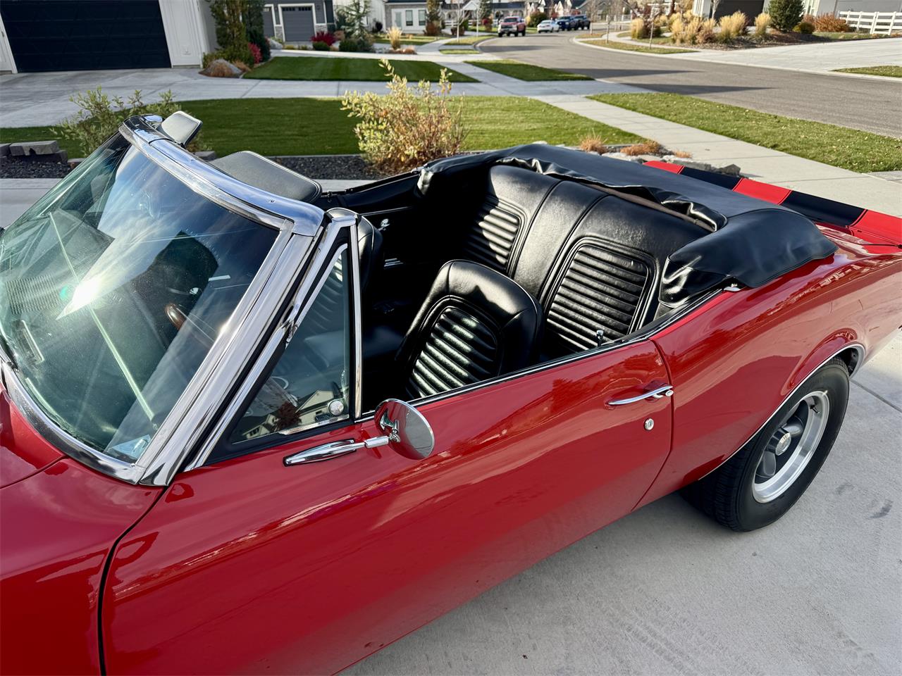 Chevrolet-Camaro-1967-Flame-Red-Black-28