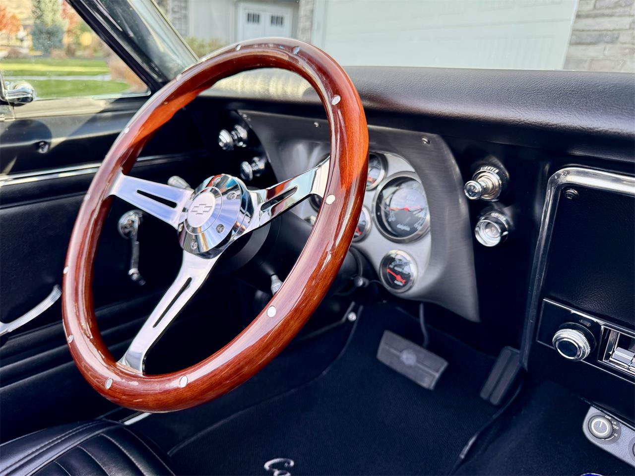 Chevrolet-Camaro-1967-Flame-Red-Black-4