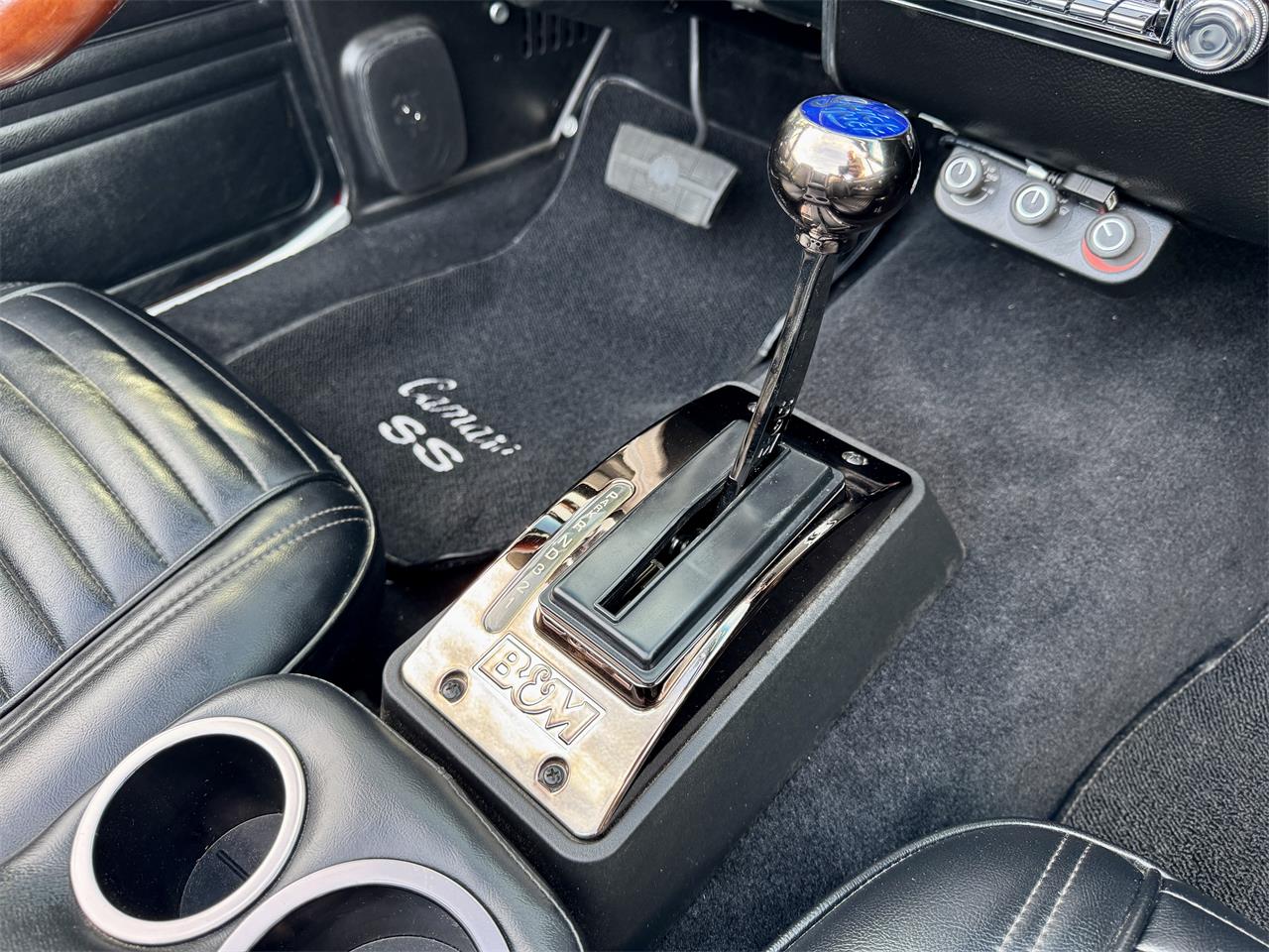 Chevrolet-Camaro-1967-Flame-Red-Black-5