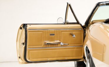 Chevrolet-Camaro-1967-Granada-Gold-Gold-13