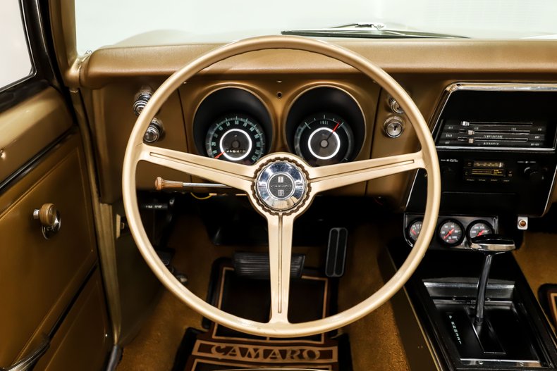 Chevrolet-Camaro-1967-Granada-Gold-Gold-21