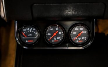 Chevrolet-Camaro-1967-Granada-Gold-Gold-25