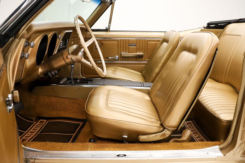 Chevrolet-Camaro-1967-Granada-Gold-Gold-27