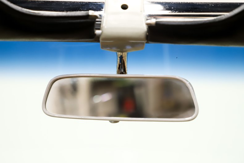 Chevrolet-Camaro-1967-Granada-Gold-Gold-31