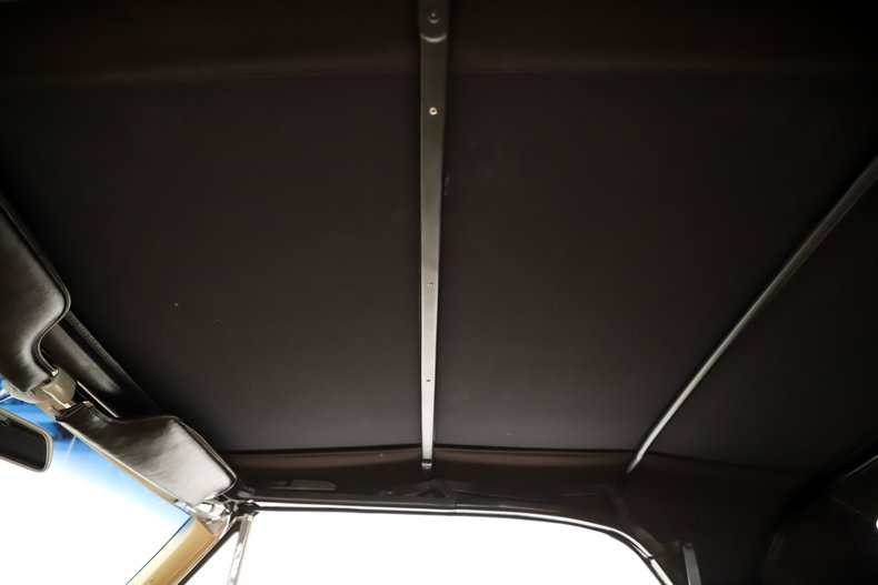 Chevrolet-Camaro-1967-Granada-Gold-Gold-33