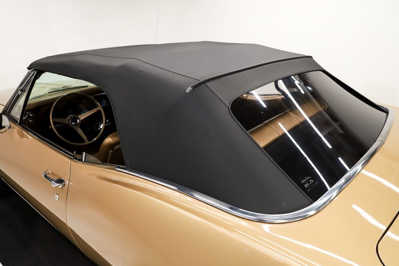 Chevrolet-Camaro-1967-Granada-Gold-Gold-34