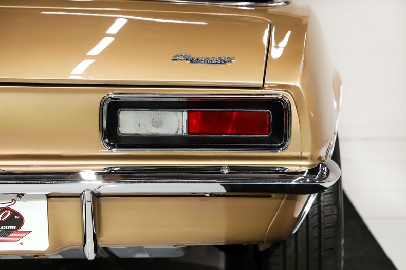 Chevrolet-Camaro-1967-Granada-Gold-Gold-44