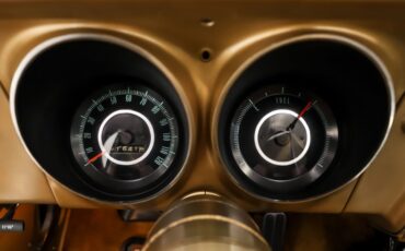 Chevrolet-Camaro-1967-Granada-Gold-Gold-47