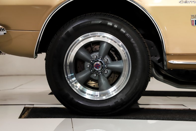 Chevrolet-Camaro-1967-Granada-Gold-Gold-7