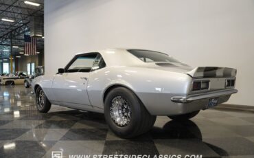 Chevrolet-Camaro-1968-17