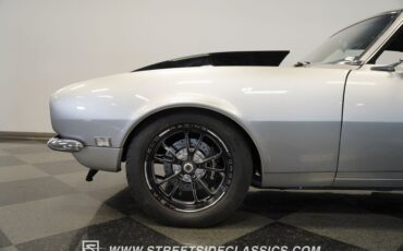 Chevrolet-Camaro-1968-21