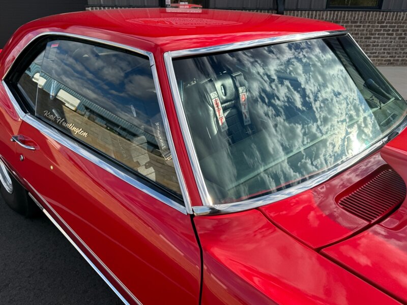 Chevrolet-Camaro-1968-Black-Black-24