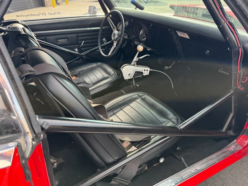 Chevrolet-Camaro-1968-Black-Black-36