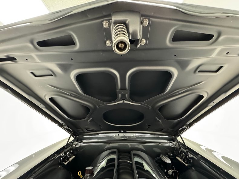 Chevrolet-Camaro-1968-Cyber-Gray-Metallic-Black-16