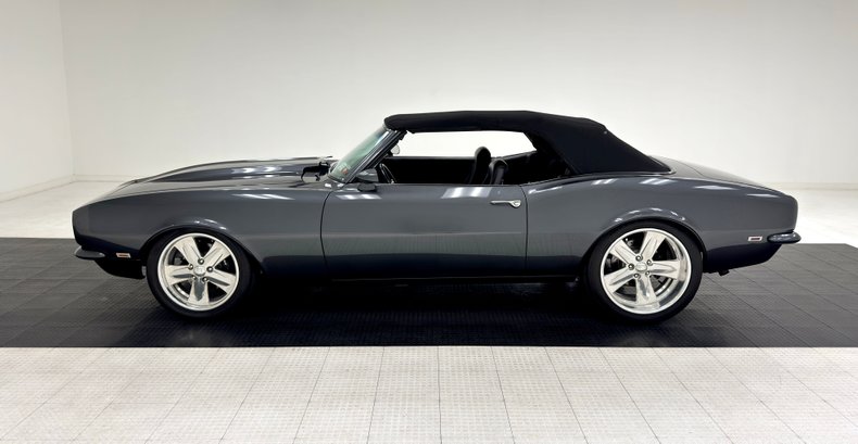Chevrolet-Camaro-1968-Cyber-Gray-Metallic-Black-2