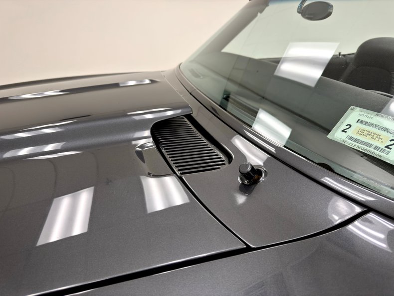 Chevrolet-Camaro-1968-Cyber-Gray-Metallic-Black-21