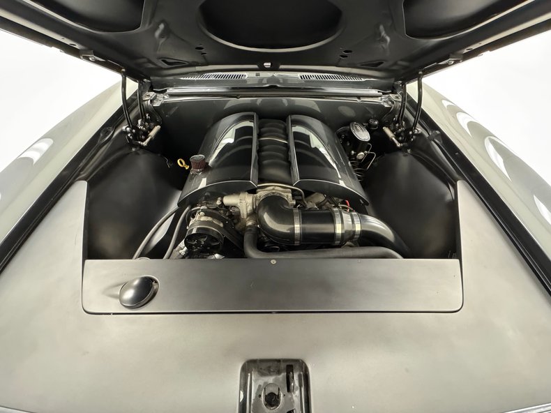 Chevrolet-Camaro-1968-Cyber-Gray-Metallic-Black-26