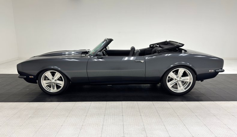 Chevrolet-Camaro-1968-Cyber-Gray-Metallic-Black-3