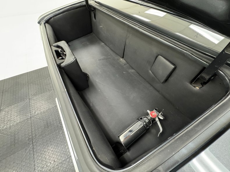 Chevrolet-Camaro-1968-Cyber-Gray-Metallic-Black-34