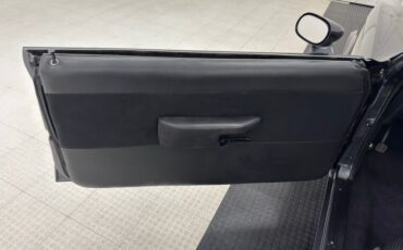 Chevrolet-Camaro-1968-Cyber-Gray-Metallic-Black-35