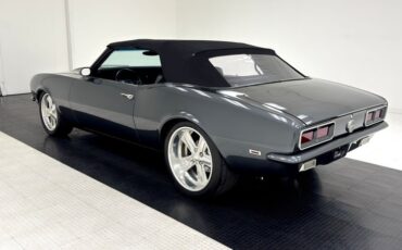 Chevrolet-Camaro-1968-Cyber-Gray-Metallic-Black-4