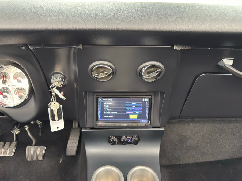 Chevrolet-Camaro-1968-Cyber-Gray-Metallic-Black-42