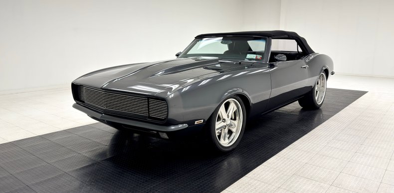 Chevrolet-Camaro-1968-Cyber-Gray-Metallic-Black