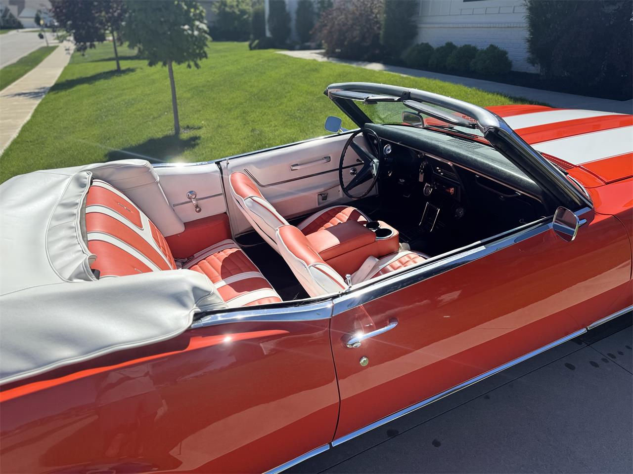 Chevrolet-Camaro-1968-Hugger-orange-Orangewhie-6