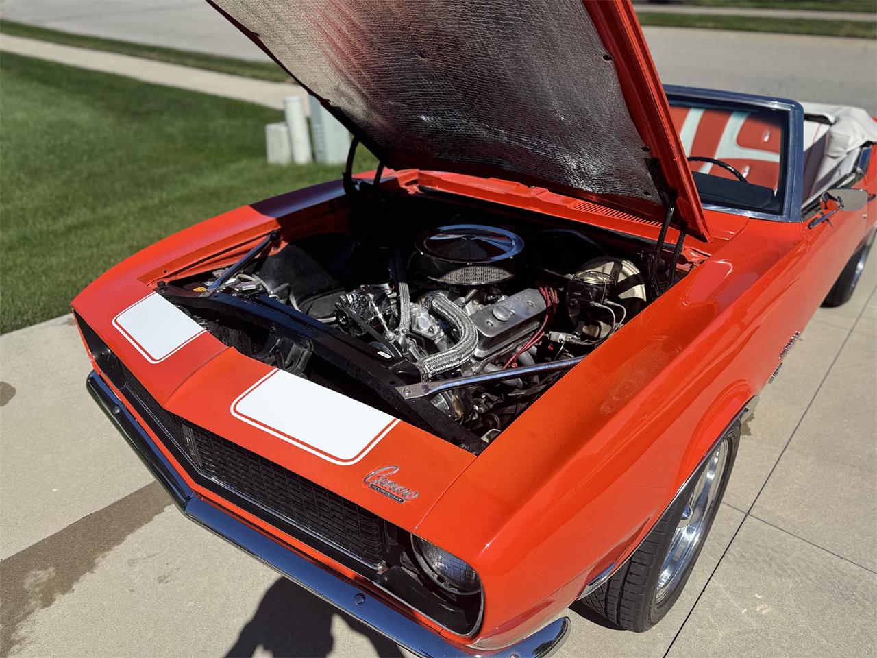 Chevrolet-Camaro-1968-Hugger-orange-Orangewhie-8