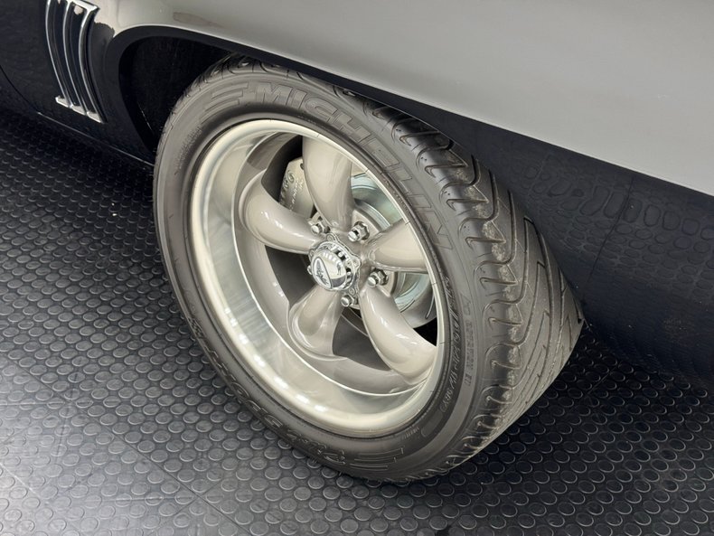 Chevrolet-Camaro-1969-Black-Black-26