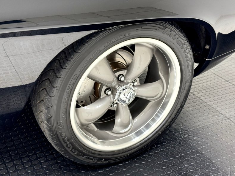 Chevrolet-Camaro-1969-Black-Black-31