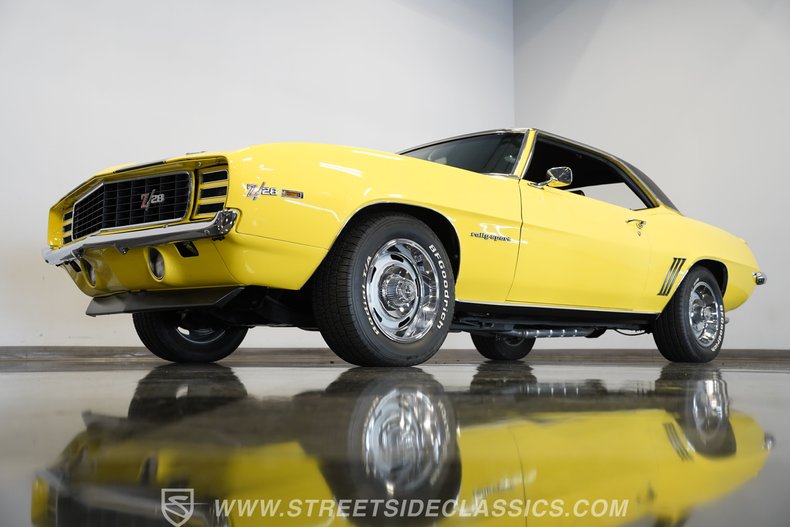 Chevrolet-Camaro-1969-Daytona-Yellow-Black-15