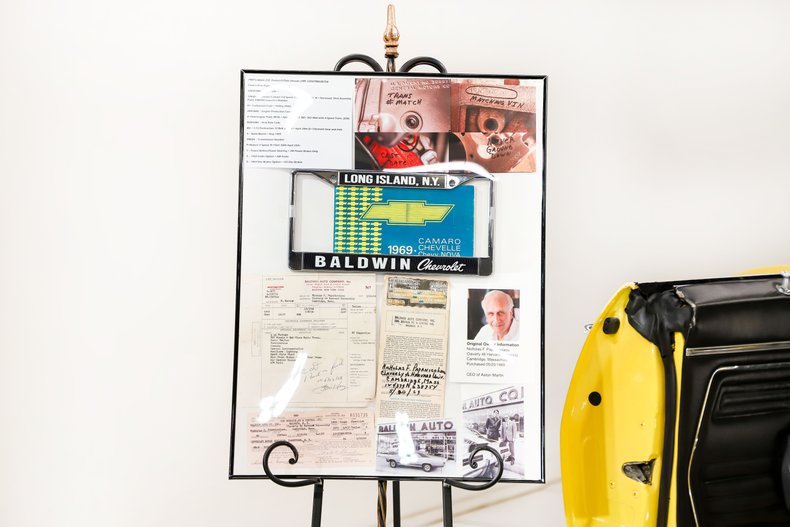 Chevrolet-Camaro-1969-Daytona-Yellow-Black-2