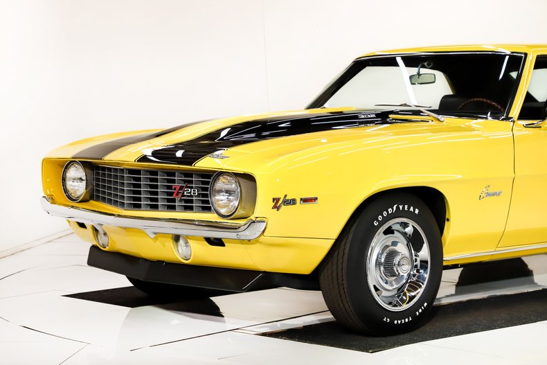 Chevrolet-Camaro-1969-Daytona-Yellow-Black-22