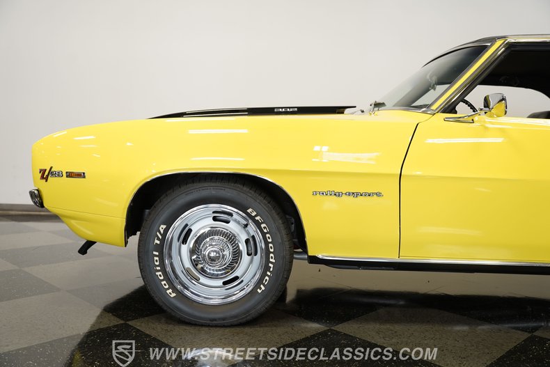 Chevrolet-Camaro-1969-Daytona-Yellow-Black-23