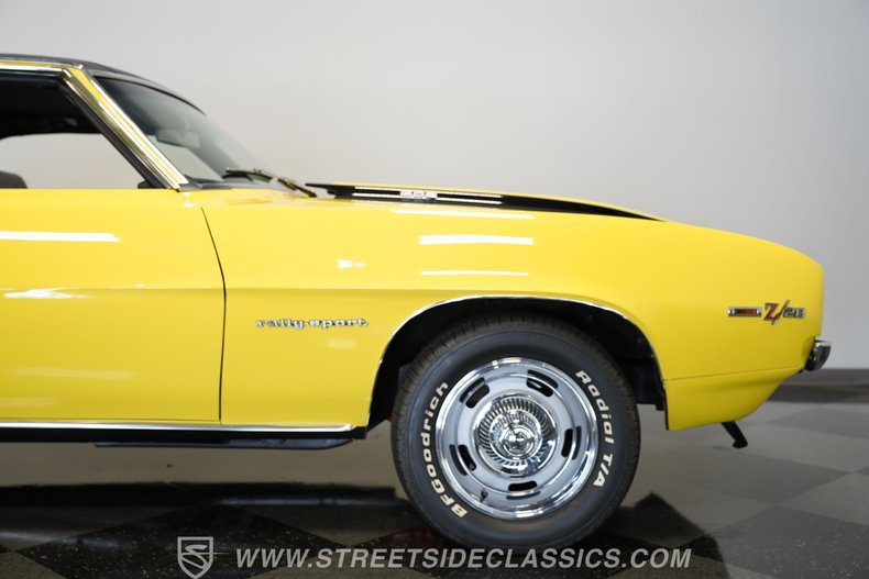 Chevrolet-Camaro-1969-Daytona-Yellow-Black-27