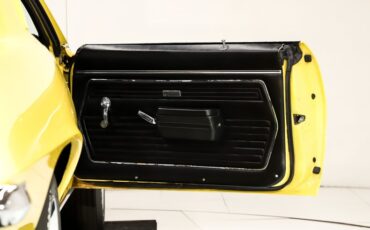 Chevrolet-Camaro-1969-Daytona-Yellow-Black-35