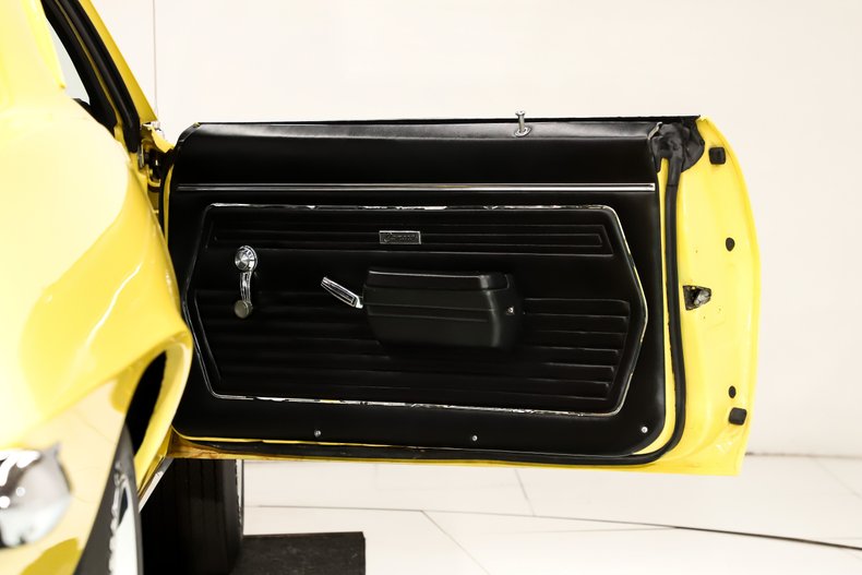 Chevrolet-Camaro-1969-Daytona-Yellow-Black-35