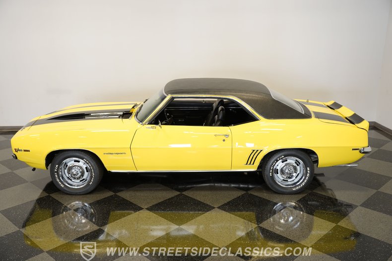 Chevrolet-Camaro-1969-Daytona-Yellow-Black-40
