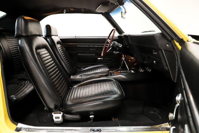 Chevrolet-Camaro-1969-Daytona-Yellow-Black-48