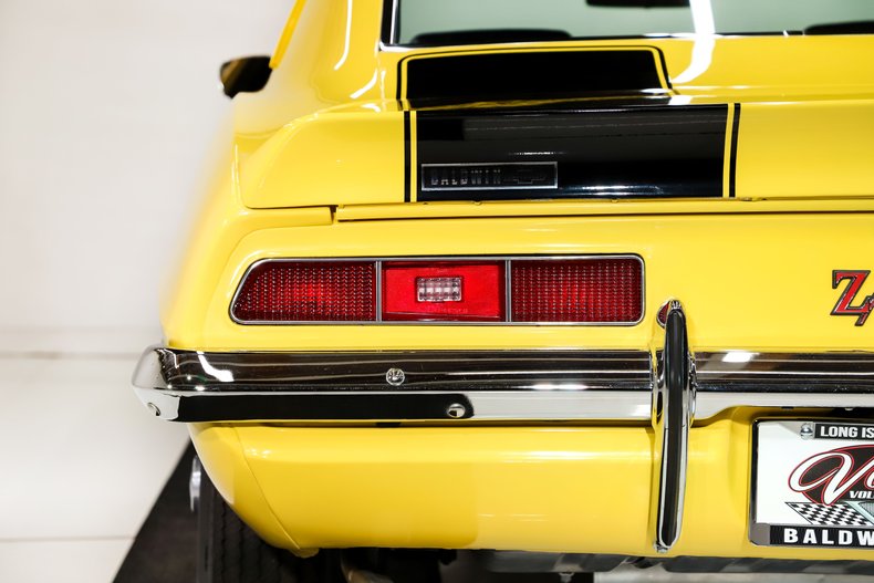 Chevrolet-Camaro-1969-Daytona-Yellow-Black-9