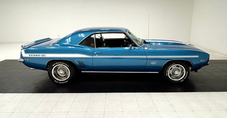 Chevrolet-Camaro-1969-Lemans-Blue-Black-45